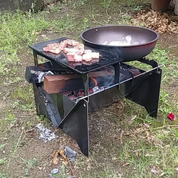 キャンプの醍醐味。焚き火台・焚き火ラック特集｜ハンドメイド、手作り