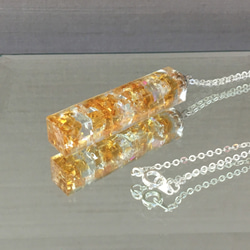 ガラス鉱石サークルAmber　レジンガラスペンダント 1枚目の画像