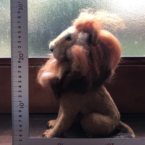 ライオン【羊毛フェルト】【インテリアのオブジェや贈り物にも】 羊毛