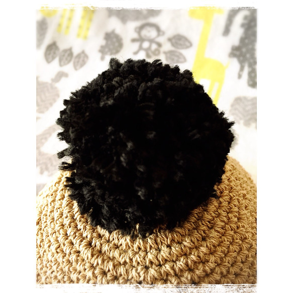 ☺︎ポンポン付き まーるい帽子☺︎あご紐つき 4枚目の画像