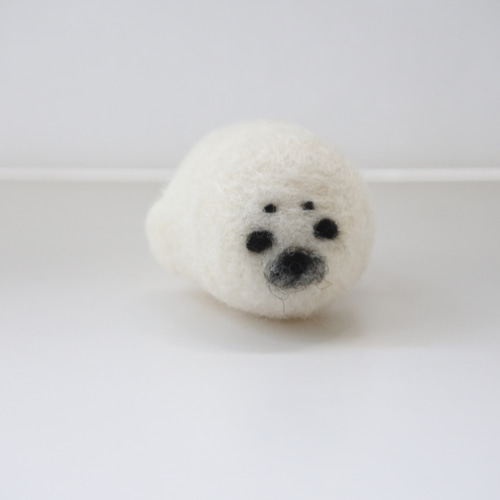 アザラシの赤ちゃん 羊毛フェルト kuricco 通販 12516304