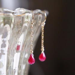 紅寶石耳環ｏｒ夾式耳環 第1張的照片