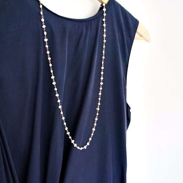 フラットパールのロングネックレス