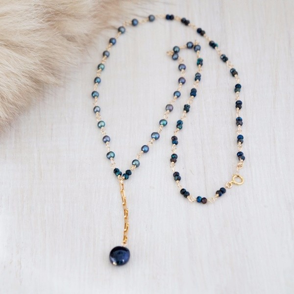 パール×サファイアのYラインネックレス