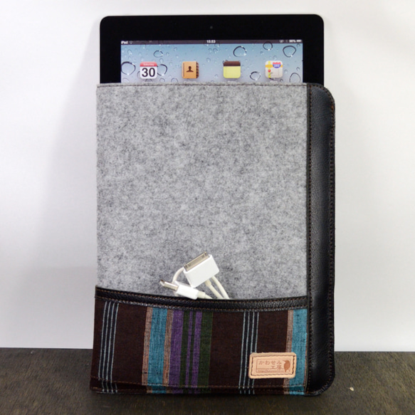iPadフェルトスリーブケース「サブレ」【ブラック/マルチs】 3枚目の画像