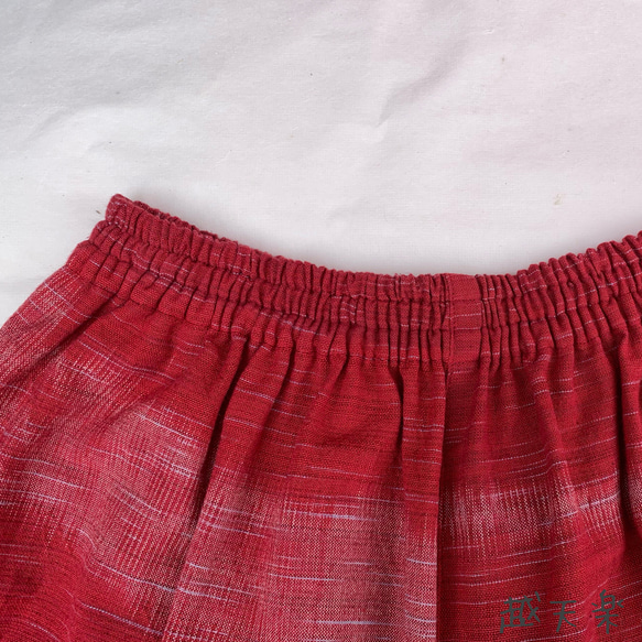 ヒップビックポケット手織り綿サルエルパンツ　赤絣 7枚目の画像