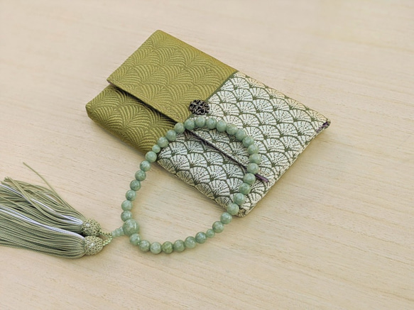 【再販一点、ご希望あれば作ります】手織り博多織「喜」のお数珠入れ・懐紙入れ⁑シルク100％・丁寧に織り上げた帯の小物 3枚目の画像