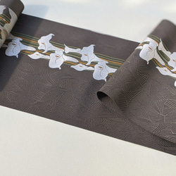手織り博多織「ナイルの百合」絹100％の伝統工芸　日常から観劇、ちょっとしたパーティーまで締められる帯 7枚目の画像