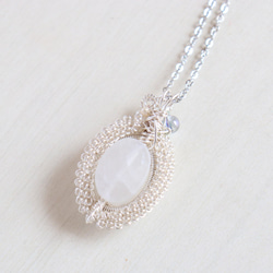 Druzy-quartz necklace 第4張的照片