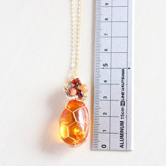 Amber necklace 第3張的照片