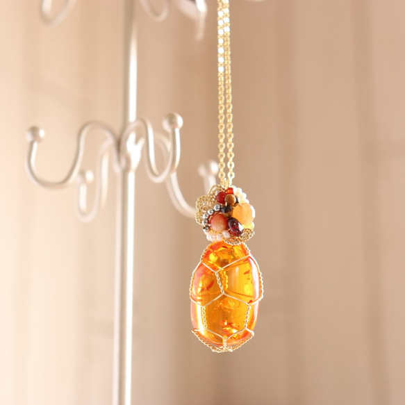 Amber necklace 第5張的照片