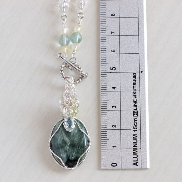 Seraphinite & Blue-Topaz necklace 第4張的照片