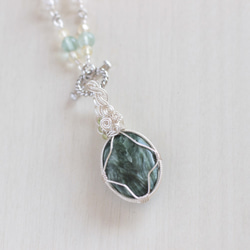 Seraphinite & Blue-Topaz necklace 第5張的照片