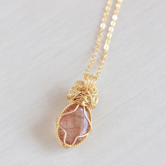 Rutilelated-quartz necklace 第4張的照片