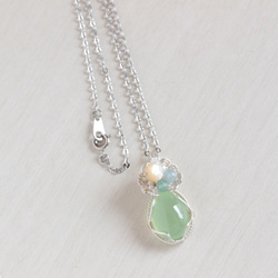 Prehnite necklace 第2張的照片