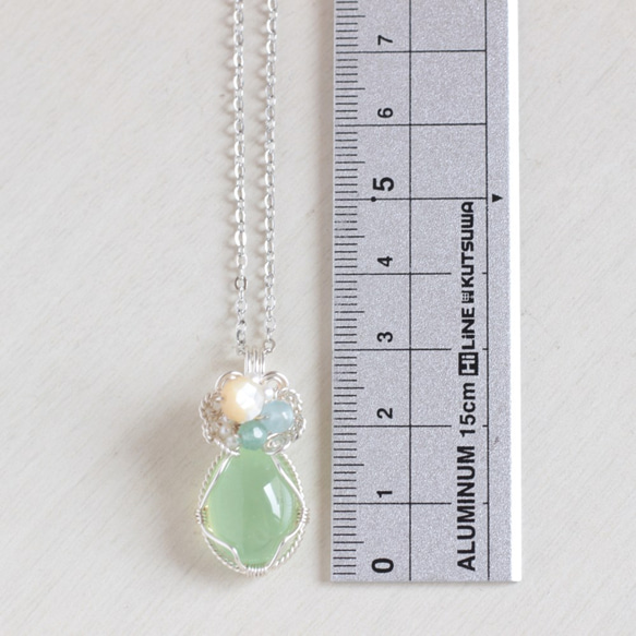 Prehnite necklace 第3張的照片