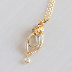 Rutilelated-quartz necklace 第4張的照片