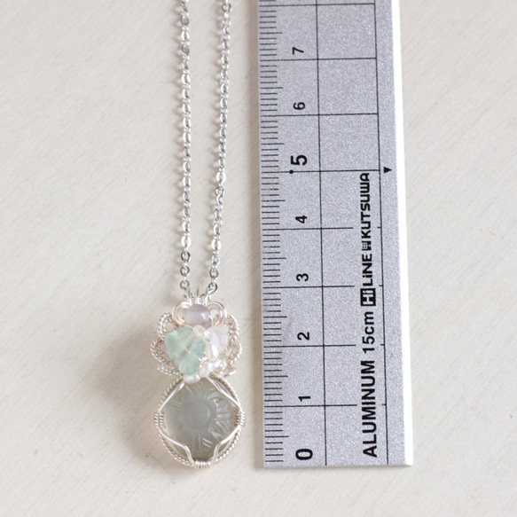 Moonstone necklace 第3張的照片