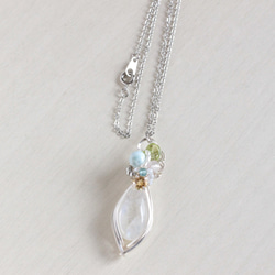 White-Labradorite necklace 第2張的照片