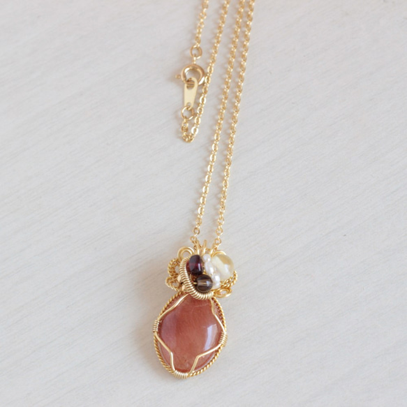 Red-Rutilelated quartz necklace 第2張的照片