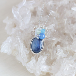 Kyanite necklace 第1張的照片