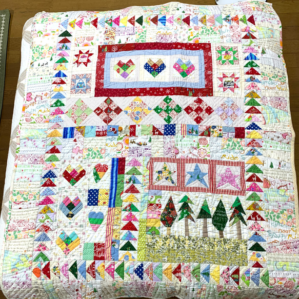 パッチワーク　キルト　ハンドメイド　タペストリー ハンドメイド パッチワーク キルト タペストリー 木