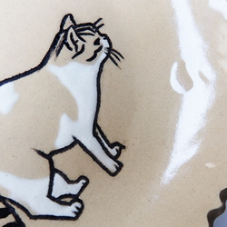 猫のデザート皿　たたずみ姿【訳あり】 2枚目の画像