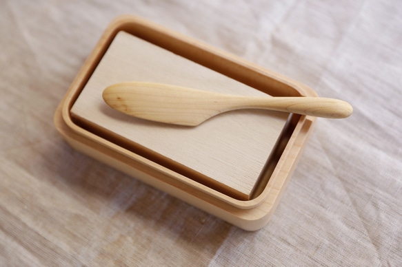 木のバターケース(メープル材・バターナイフ付き) 7枚目の画像