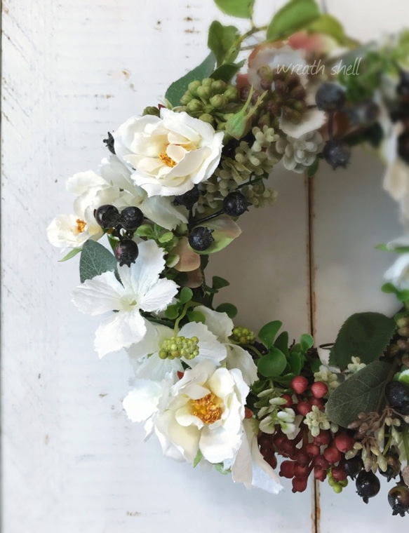 Natural garden wreath　<可憐なオールドローズ> 2枚目の画像