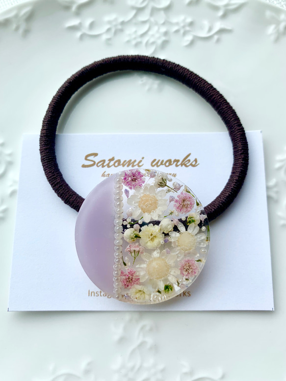 600 レジンヘアゴム✾✾ハンドメイド 花模様の透明感ヘアゴム