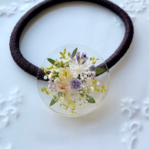 ❇︎フラワーブーケのヘアゴム❇︎ ボタニカル レジン 押し花