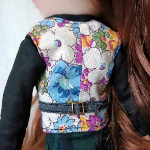 272.※単品※グレーのベスト※ブライスアウトフィット※1/6ドール服