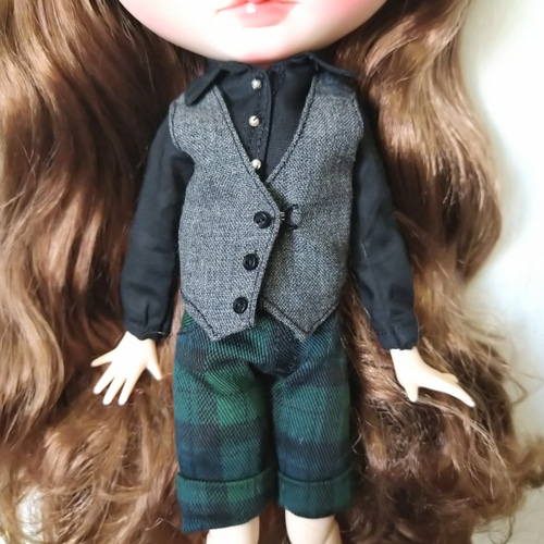 272.※単品※グレーのベスト※ブライスアウトフィット※1/6ドール服