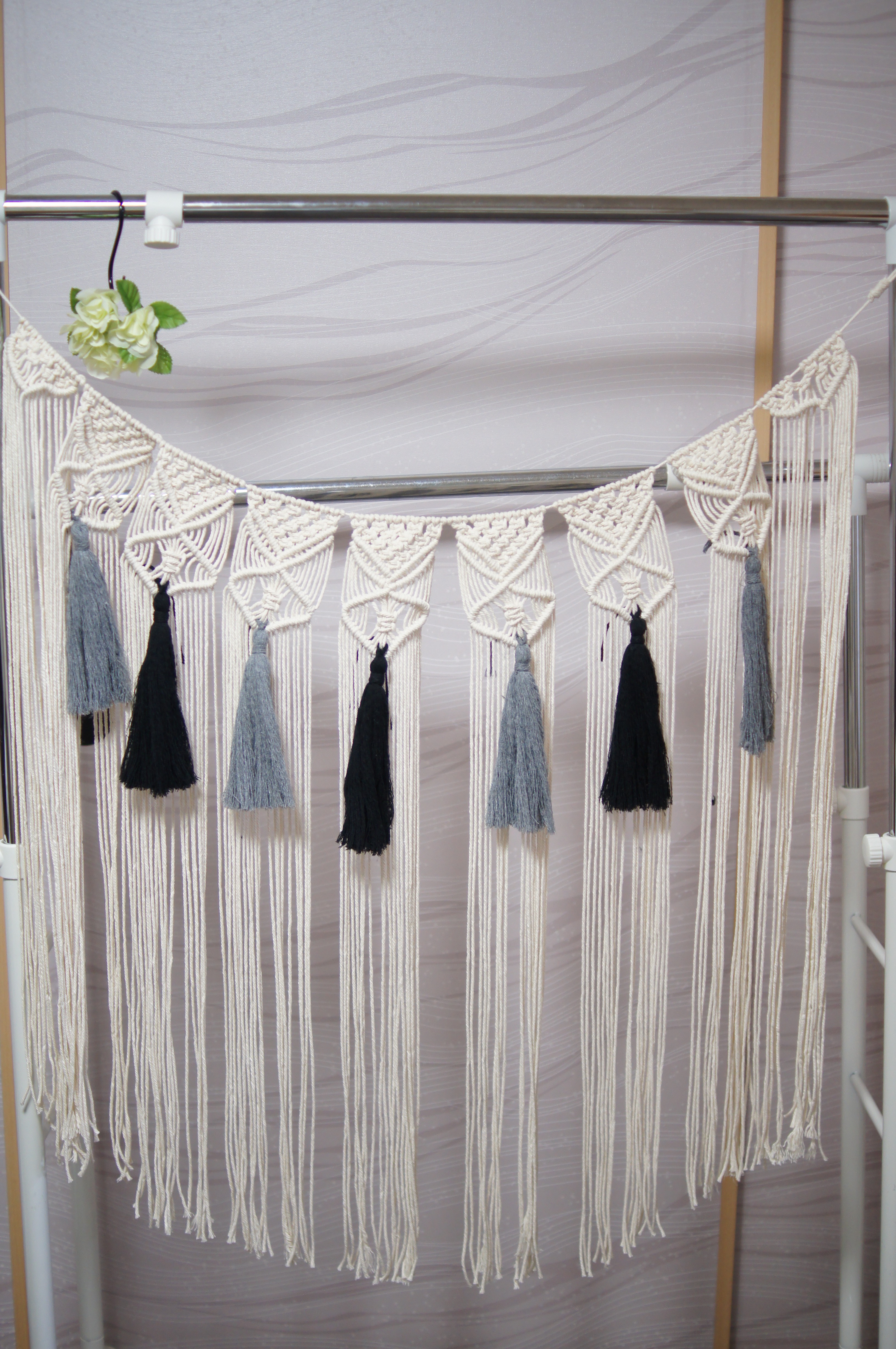 マクラメ編み　のれん　ガーランド　タペストリー