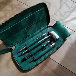 ペンケース ラウンドジップ型 クラッキングレザー グリーン ペンケース