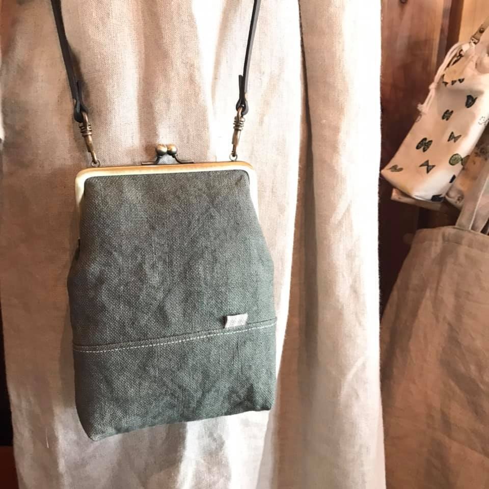 【遠州織物】リネン帆布「がま口ポシェット」オリーブグリーン【受注製作品】