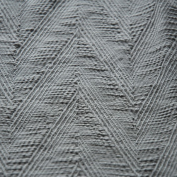 綿100％　遠州織物「太番手スラブ糸　ヘリンボンジャガード　タンブラー加工」グレー 6枚目の画像