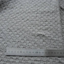 綿100％　遠州織物「太番手スラブ糸　市松柄ジャガード　タンブラー加工」グレー 3枚目の画像