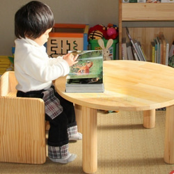 子供椅子 e-reading chair 1枚目の画像