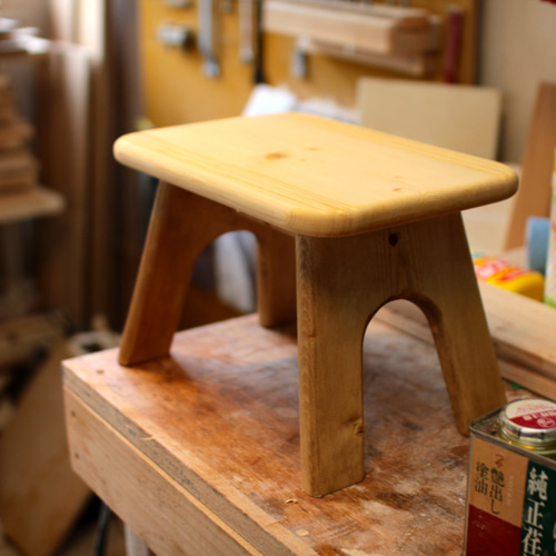 頑丈な踏み台　飾り台　高さ13.5cm ハンドメイド r7p69-01.jpg
