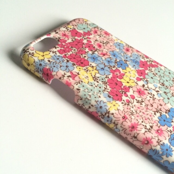 マカロンカラーのお花畑  iPhone6・6s  スマホケース 3枚目の画像