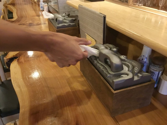 鬼瓦ティッシュケース（睨み顔の鬼瓦） また