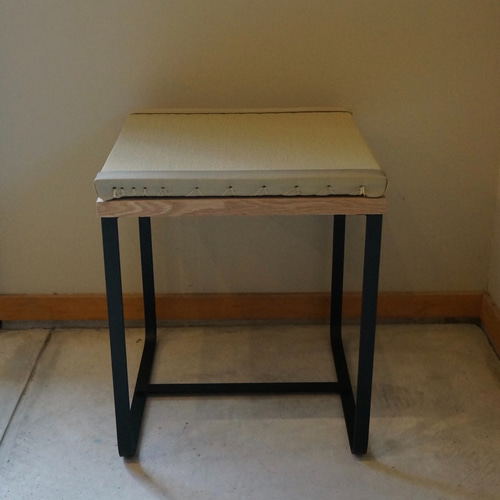 とちの木　畳スツール　畳付イス　① 楽天市場】畳椅子 スツール 木製畳椅子/ビトー畳 1脚【単品