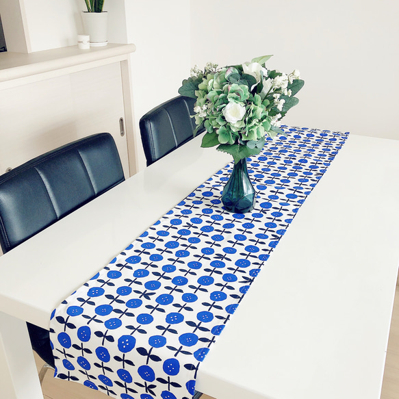 北欧テーブルランナー(小花ブルー) 3枚目の画像