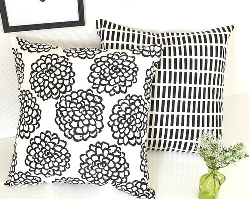 北欧クッションカバー Woodnotesウッドノーツ/ white/black 北欧クッションカバー Woodnotesウッドノーツ/ white/black 北欧