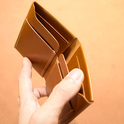 受注製作　カードポケット×４　新喜皮革コードバン　ミニマム財布　アンバーカラー　オーダーメイド 9枚目の画像