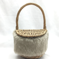 【在庫一掃セール】　超特価　ファー付きかごバッグ　ふわふわかごバッグ　秋冬バケツ型かごバッグ 2枚目の画像