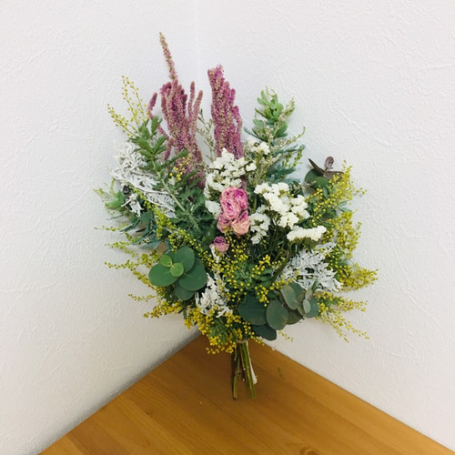 蕾ミモザ とプロテアのフレッシュスワッグ 61hnmXL01HL._UF350,350_QL50_.jpg