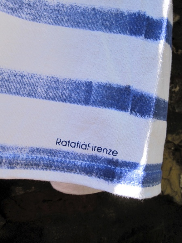 イタリア・手染めTシャツ【ストライプ 青 S】 Ratafià Firenze 2枚目の画像