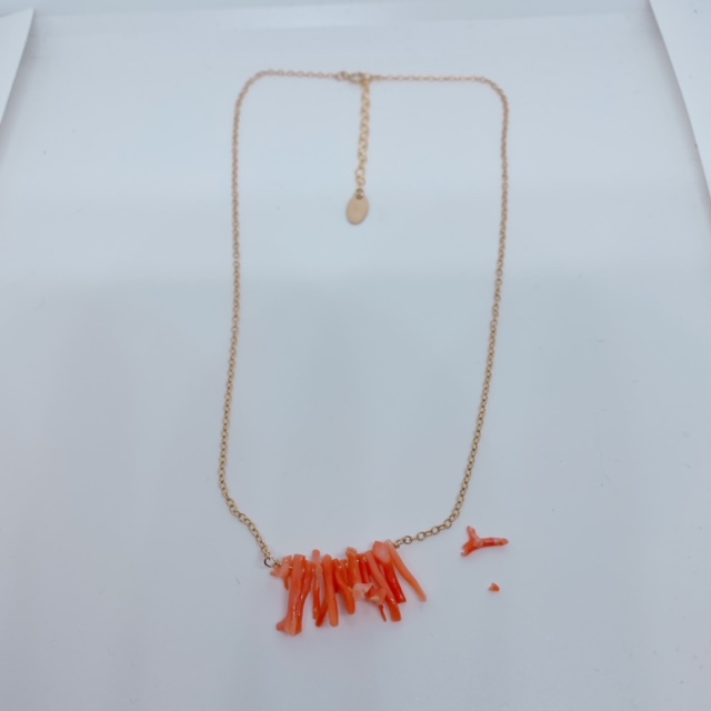 ワケありな逸品【B品】珊瑚のネックレス紅連枝 割れ、欠け